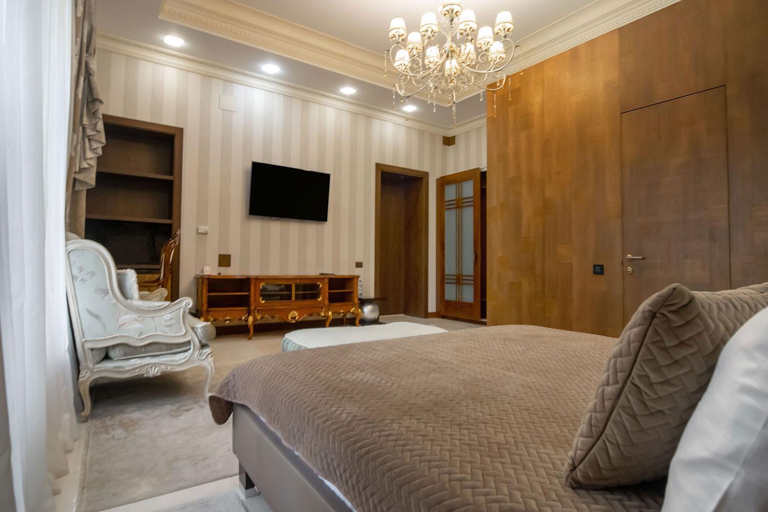 Shato Luxe Odesa Exterior photo
